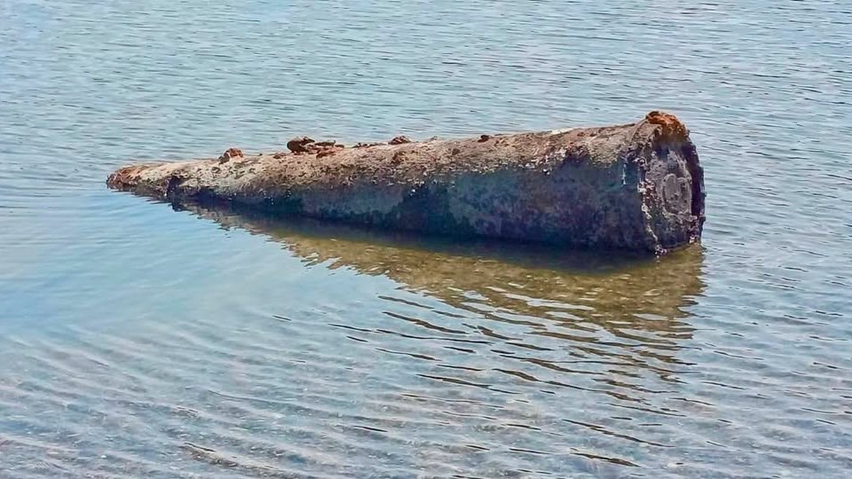 Pokles hladiny Dunaja odhalil pravdepodobne muníciu z 2. svetovej vojny