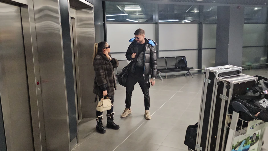 Sandra Afrika, MC Stojan