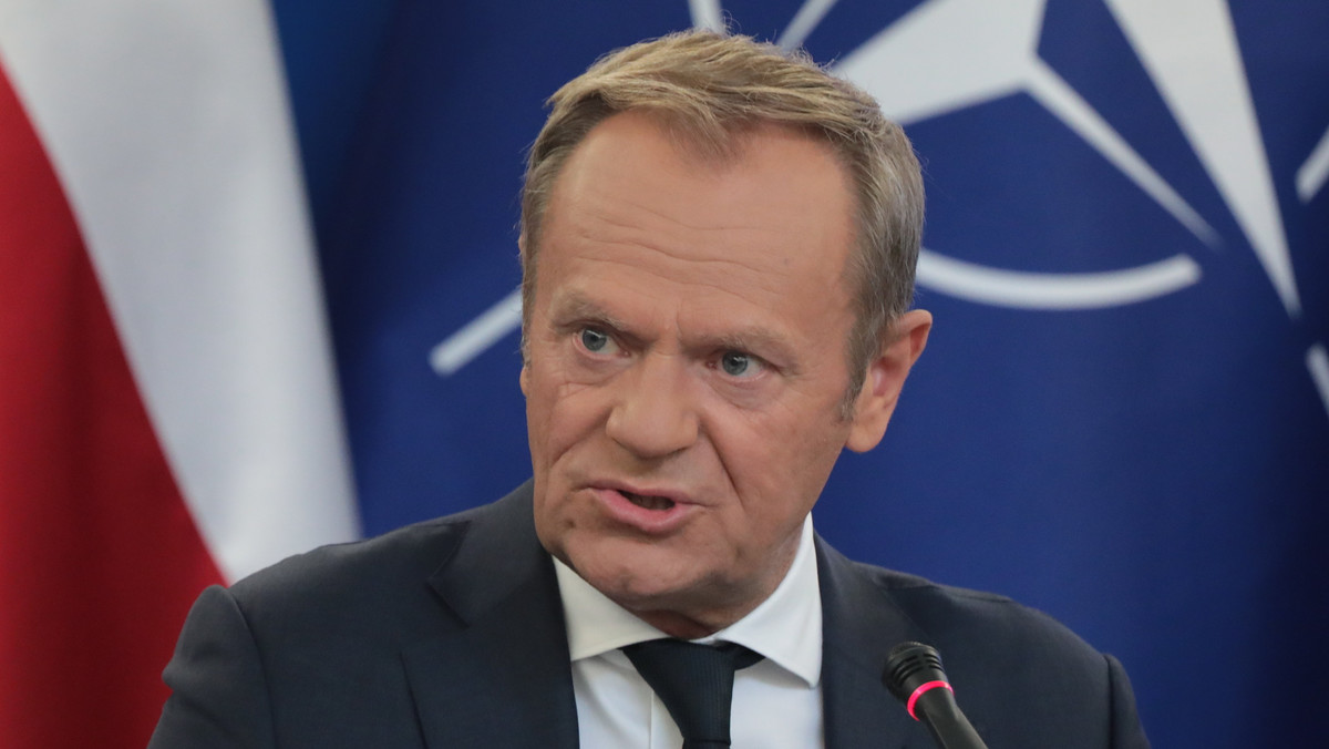 Szczyt NATO. Tusk skrytykował Dudę: nie o zdjęcia tu chodzi