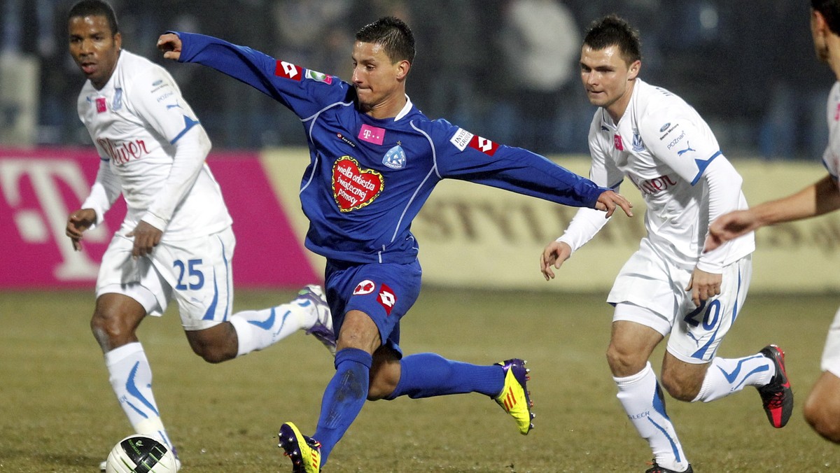 Ruch Chorzów pokonał Lecha Poznań 3:0 (2:0) w meczu 19. kolejki T-Mobile Ekstraklasy. Jedno z trafień należało do Marka Zieńczuka, który zdobył przepiękną bramkę z rzutu wolnego.