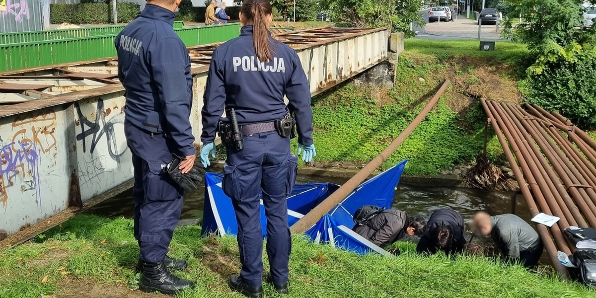 W Rawie w centrum Katowic znaleziono ciało 50-latka.