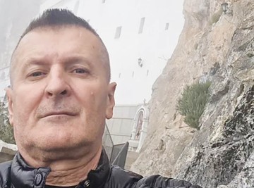 PEVAČ HITNO OPERISAN, evo u kakvom je stanju nakon što mu je život "VISIO O KONCU"