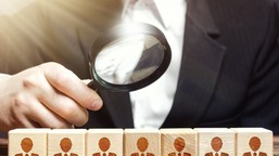 fala zwolnień w polsce. nowe dane pokazują, gdzie sytuacja jest najgor