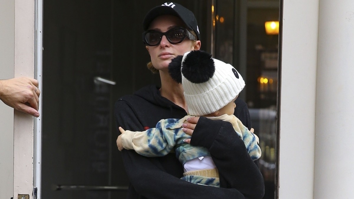 Sina Paris Hilton nazivali su najružnijim detetom na svetu