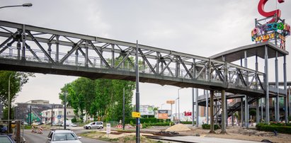 Rozbierają słynną kładkę w centrum Dąbrowy Górniczej