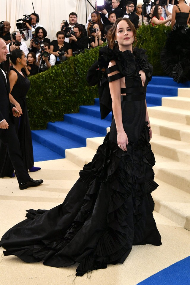 Dakota Johnson Gucci Met gála