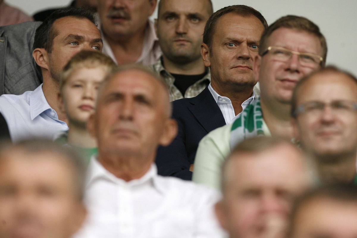 Donald Tusk i Ryszard Milewski na meczu Lechii Gdańsk