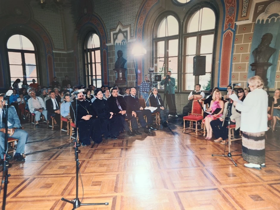 Svetlana Velmar Jankovic otvara 32 Brankovo kolo, Karlovačka gimnazija, 2003