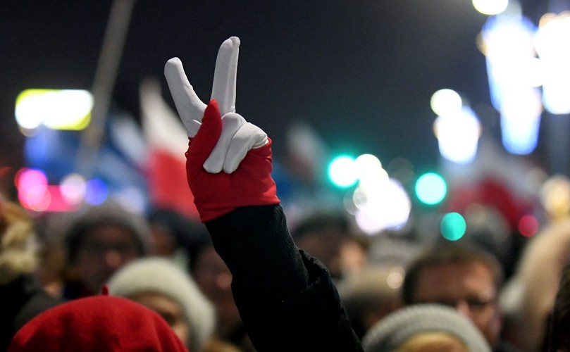 Marsz Komitetu Obrony Demokracji 'Stop Dewastacji Polski!'