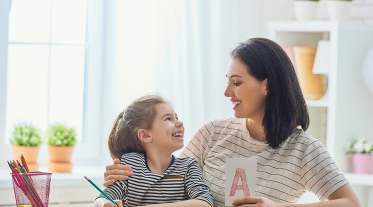 Mindenkinek más a tanulási stílusa, van aki hallás után jegyez meg könnyebben dolgokat, s van akinek ebben többet segítenek az ábrák, jelek /Fotó: Shutterstock