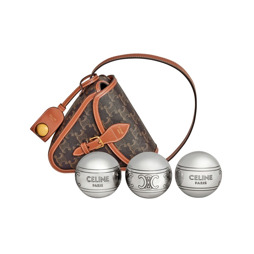 Pétanque-Set mit Tasche aus Triomphe-Canvas und Kalbsleder von Celine für 1300 Franken.