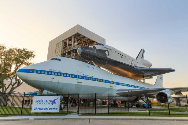 Prom kosmiczny na terenie Johnson Space Center w Houston