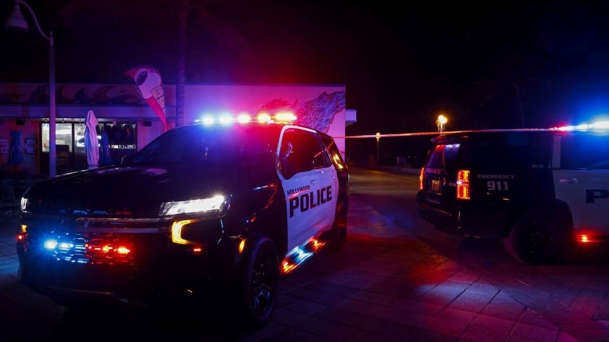 Cel puțin 12 oameni, inclusiv 6 copii, împușcați într-un atac armat din Florida, SUA