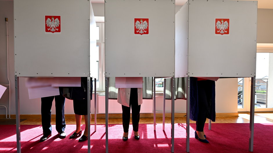 Jeden z kandydatów w powiecie nowodworskim miał oferować 100 zł za oddanie głosu na wskazane osoby