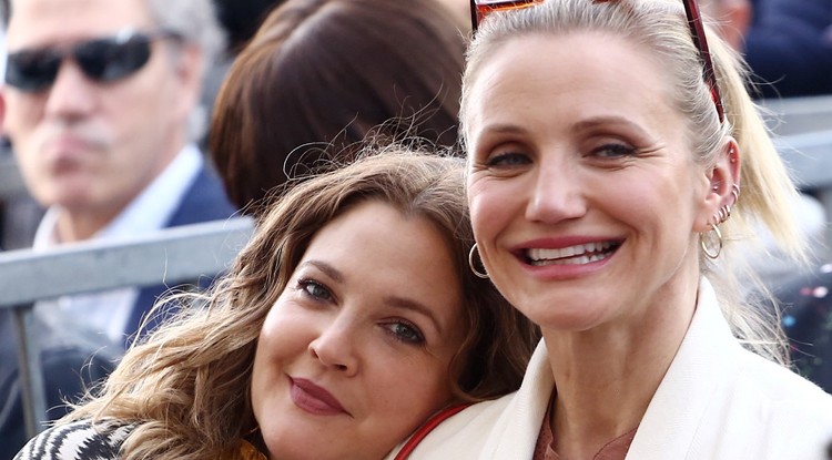 Drew Barrymore és Cameron Diaz a Charlie angyalai óta jóbarátok, mint ezen a 2019-es képen is látszik