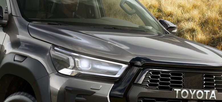Nowa Toyota Hilux GR Sport nie podskoczy. Zawieszenie robi różnicę