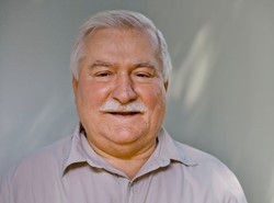 Wałęsa do kolarzy: Jedźcie solidarnie. To też jest walka