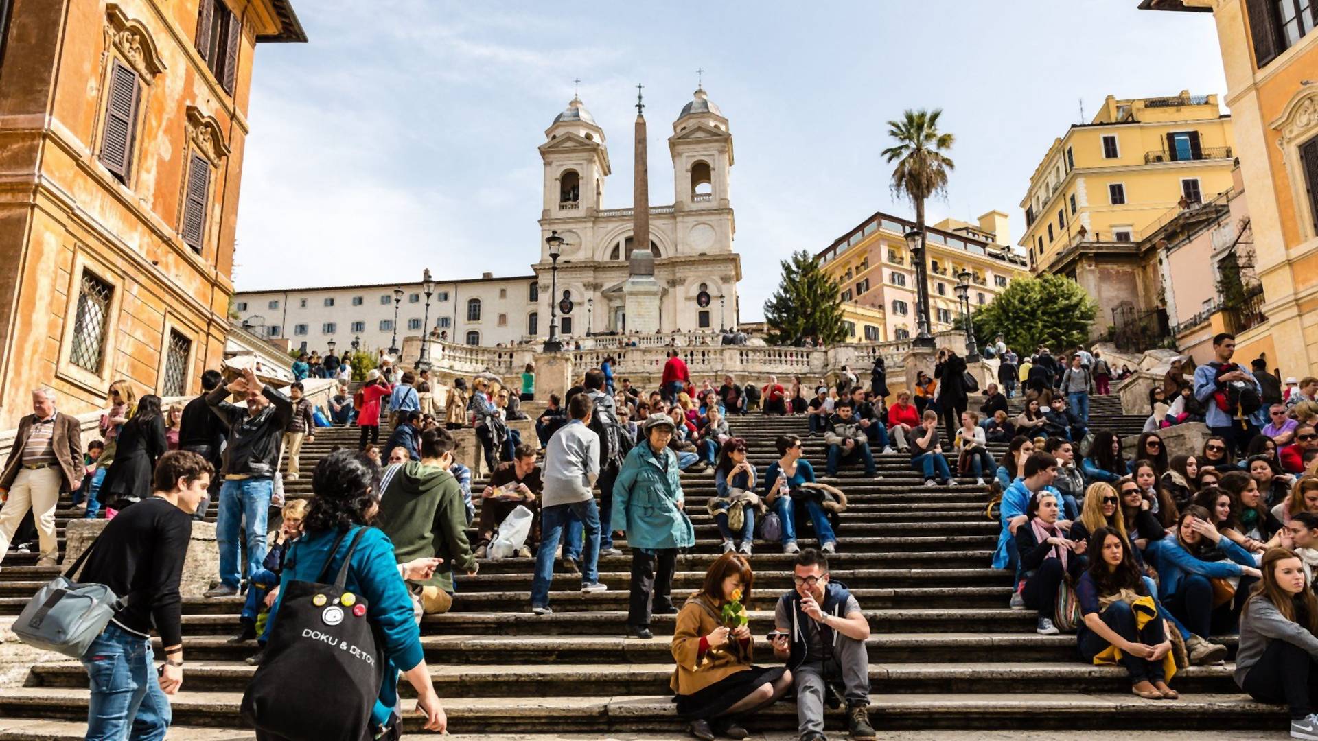 Kazna za sedenje na čuvenim Španskim stepenicama u Rimu
