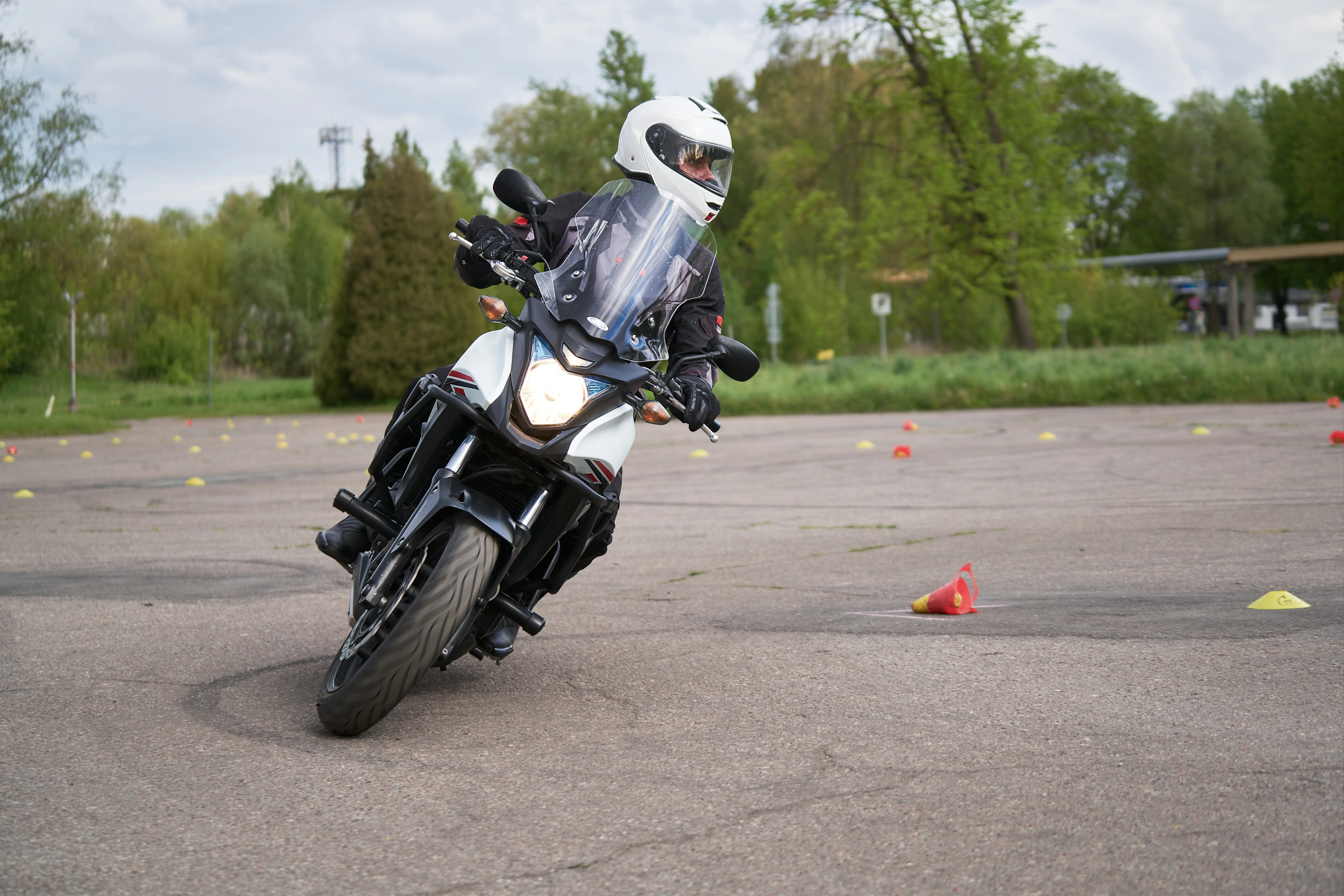 Motorradhelm