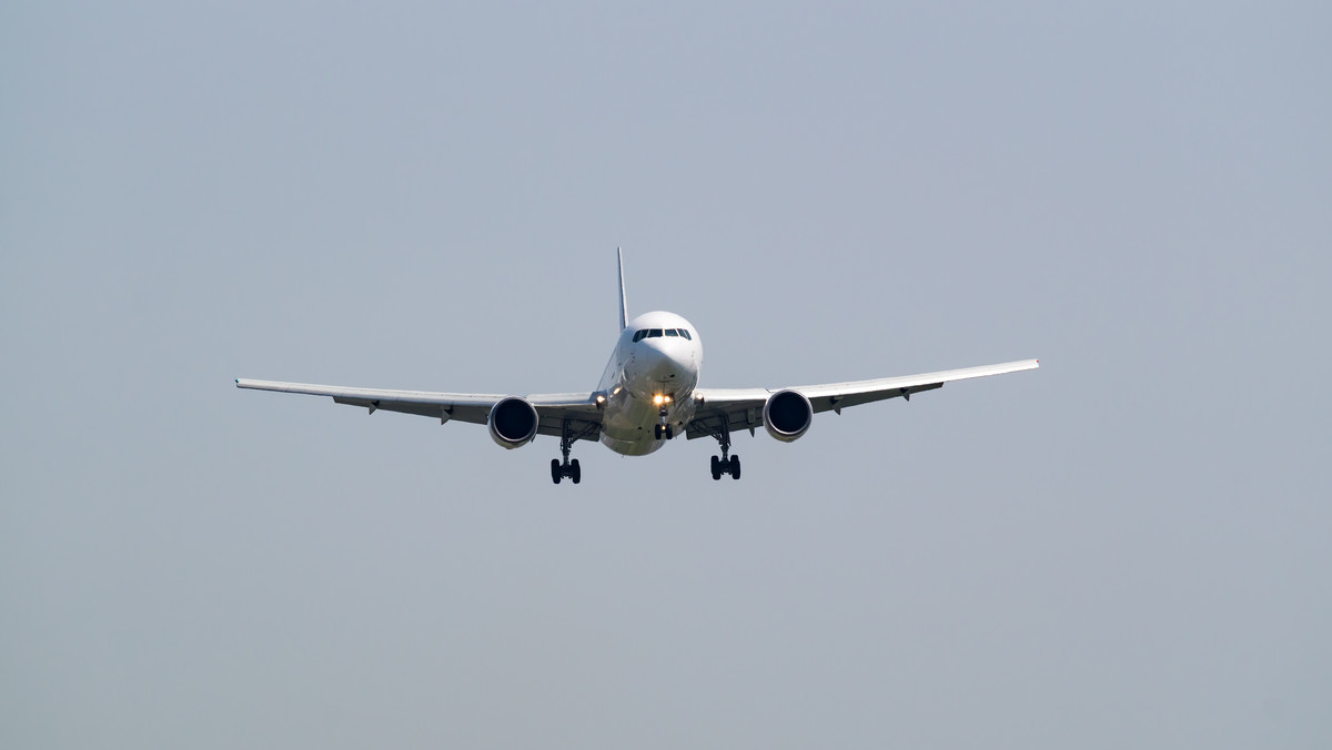 Rząd chce przedłużyć zakaz lądowania samolotów z Afryki Południowej