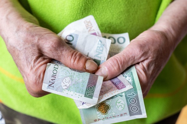 Ponad 3 mld zł trafią w piątek do emerytów. Pieniądze dostanie 1,35 mln seniorów