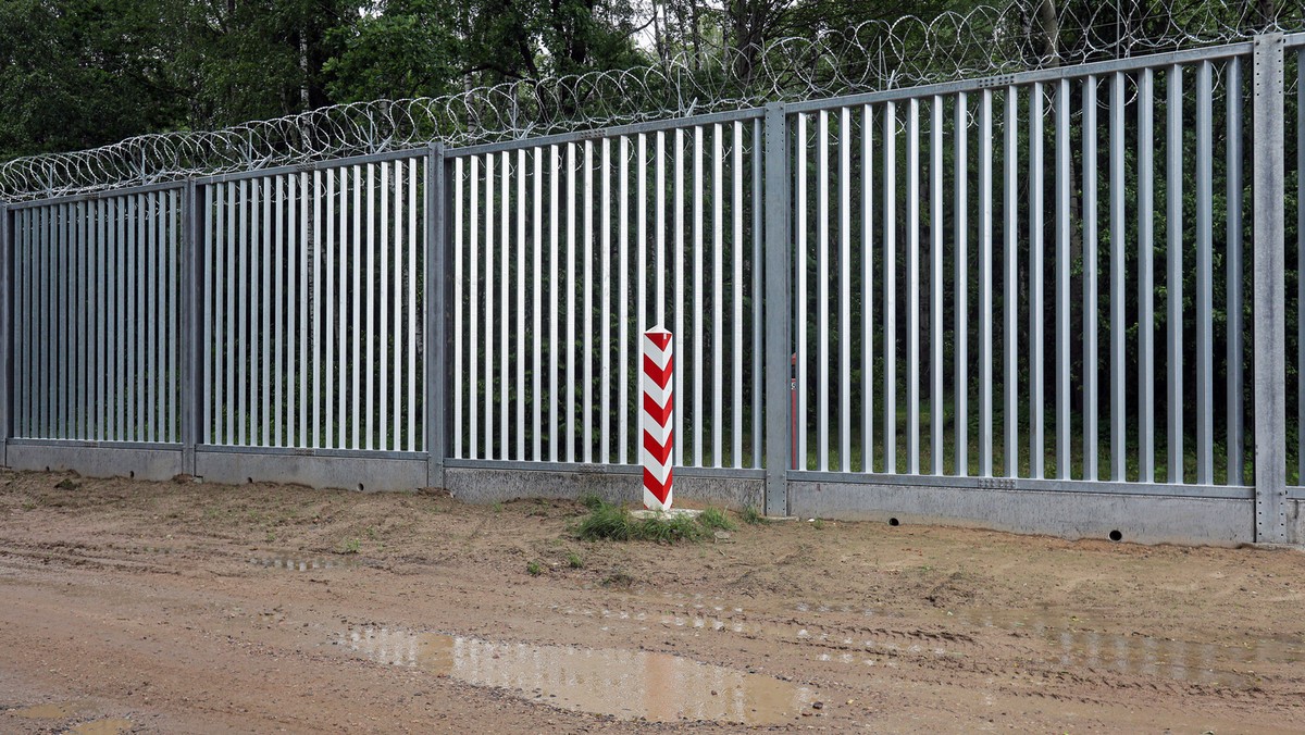 Ciało mężczyzny znalezione w lesie przy granicy z Białorusią