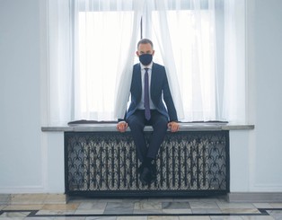 Tomczyk z KO: Chcesz być w polityce, musisz być w partii