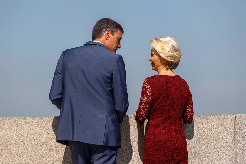 Pedro Sanchez i Ursula von der Leyen, 2023 r.