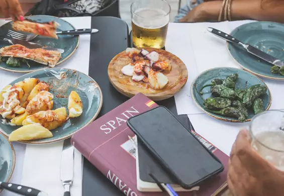 Restauracje w Barcelonie wyłączają Wi-Fi, by ludzie więcej ze sobą rozmawiali