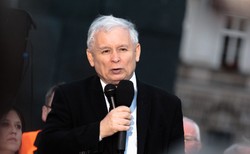 Kaczyński najlepszym i zarazem najgorszym politykiem roku [SONDAŻ]