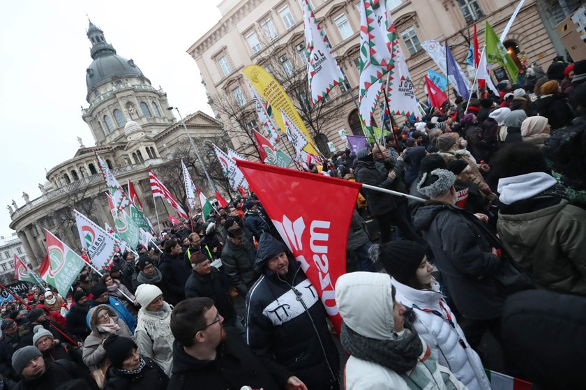 Ustawa przewiduje również