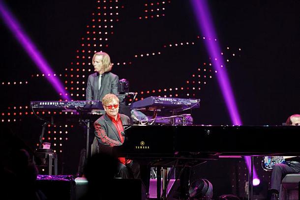 Elton John_047