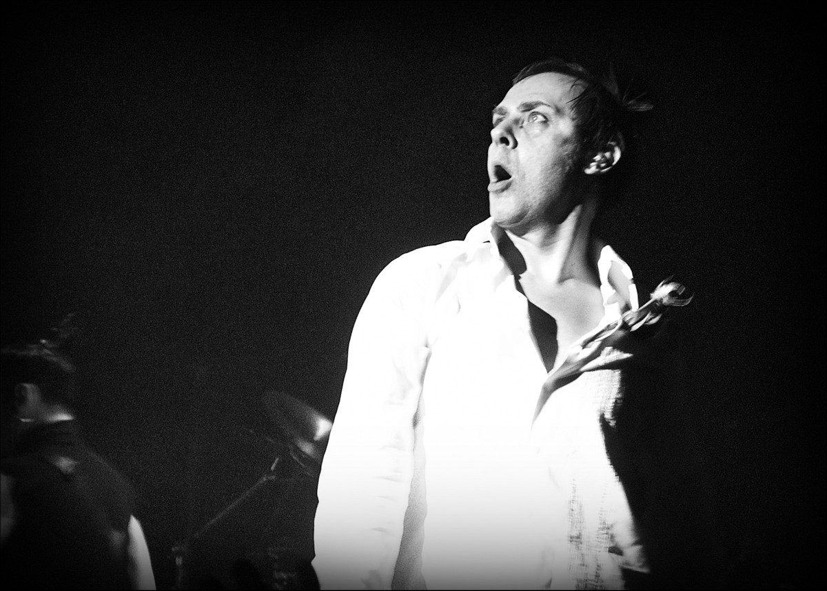 Peter Murphy znów w histerii. Reedycja kultowego albumu