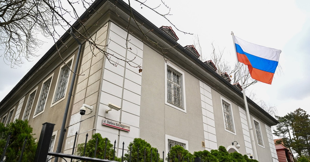 Polska zamyka ostatni konsulat Rosji. Sikorski uderza w Rosję i Białoruś: Wydajcie dywersantów