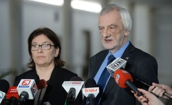 PiS: Posłowie opozycji mieli dostęp do Sali Kolumnowej podczas głosowań