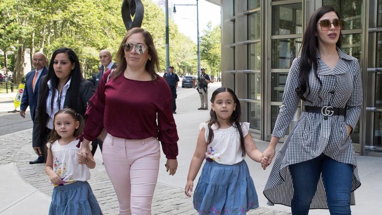 El Chapos 7 Year Old Twin Daughters Attended His Trial For The First Time Since It Started 6 3455