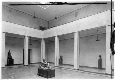 Hall na pierwszym piętrze Muzeum Narodowego (rok 1938)