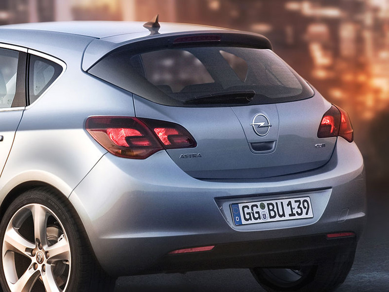 Nowy Opel Astra: oficjalne zdjęcia i informacje
