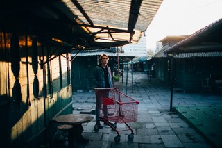 Szymon Żurawski: Lata 90? Nostalgia przykrywa nam cały obraz. Pamiętamy tylko gumy Turbo i inne cukierkowe rzeczy [PODCAST]