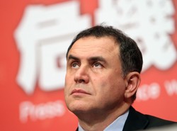 Doktor Zagłada wie jak uratować Grecję