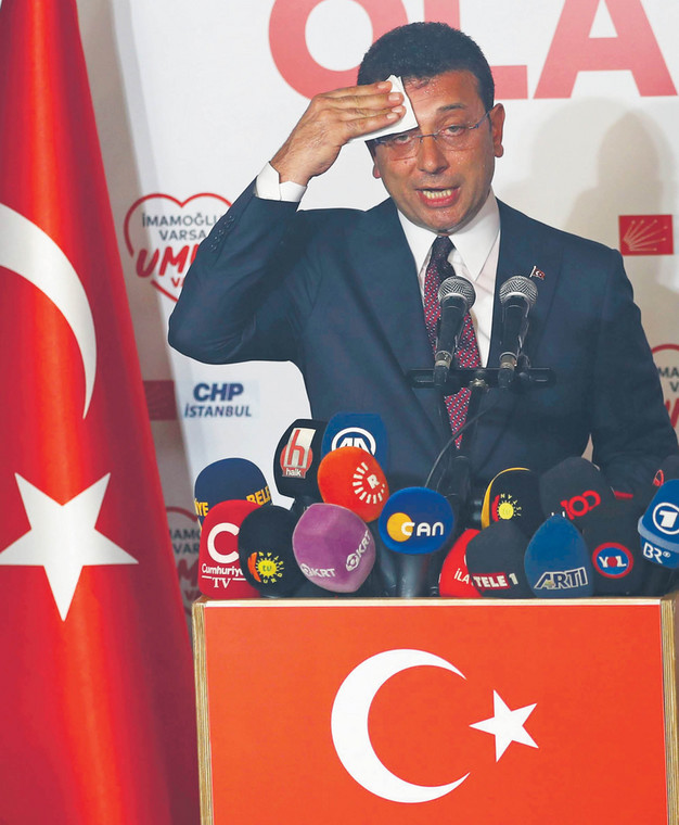 Ekrem İmamoğlu, nowy burmistrz Stambułu

fot. Sedat Suna/EPA/PAP