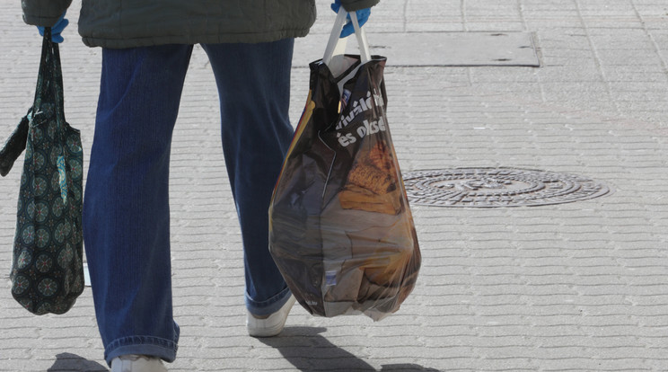 Pedig az idősek vannak a legnagyobb veszélyben / Fotó: Grnák László