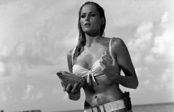 Dziewczyny Bonda – która bardziej sexy?