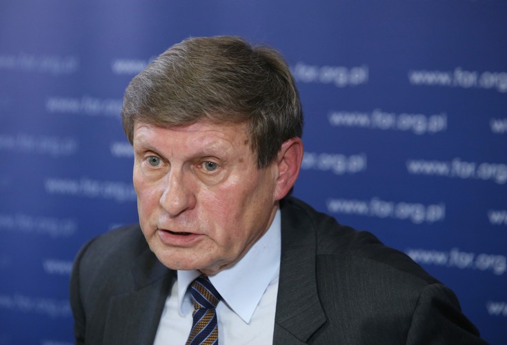 <strong>49. Leszek Balcerowicz </strong><br /><br />

założyciel Forum Obywatelskiego Rozwoju <br /><br />

Od początku przeciwstawiał się demontażowi OFE, twierdząc, że to zamach na pieniądze obywateli. <br /><br />

<a href='http://biznes.gazetaprawna.pl/artykuly/771243,balcerowicz-koniecznie-chcecie-mnie-rozliczyc.html'>Przeczytaj też nasz wywiad z Leszkiem Balcerowiczem>></a>