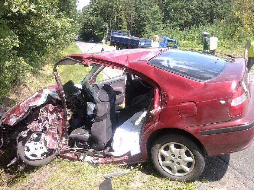 Ciężarna kobieta w ciężkim stanie. Wjechała w...