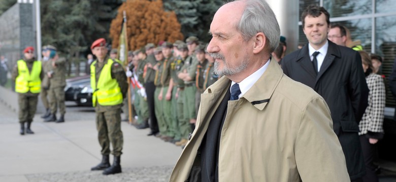 Wybuch, rozpad prezydenckiej salonki... Nowy smoleński raport PiS