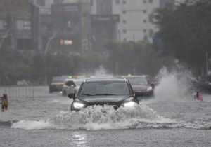 Poplave u Kini - Haikou u provinciji Hainan