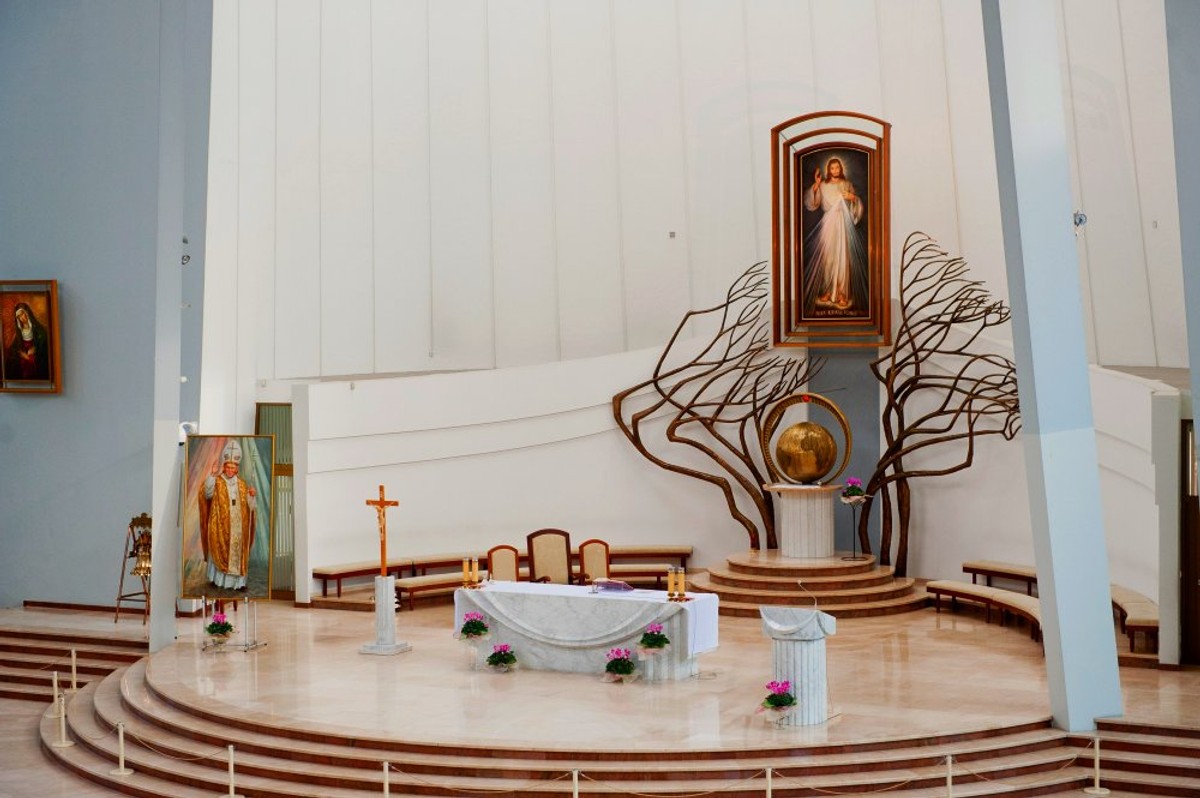 Ołtarz w Łagiewnikach