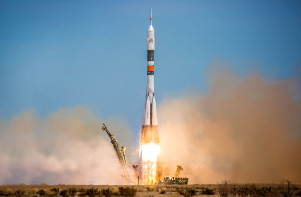 Wystrzelenie rakiety Soyuz z platformy startowej