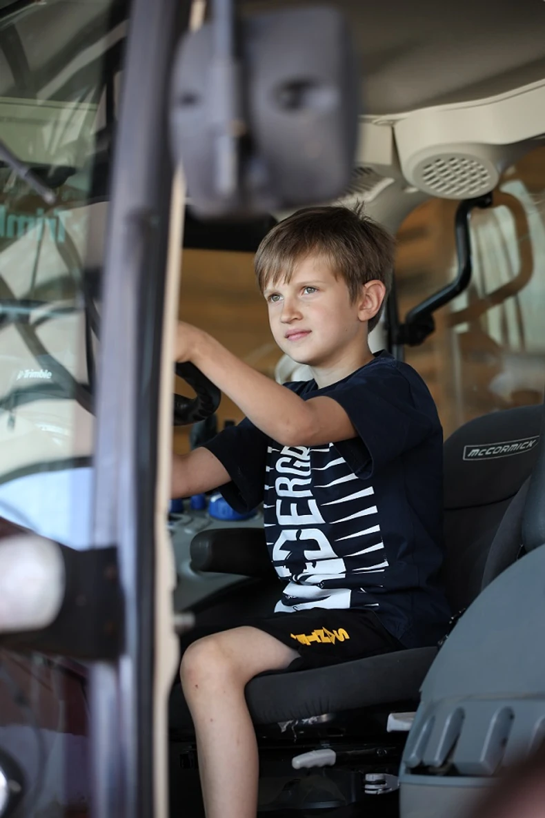 Miroslav Nikolić ide očevim stopama